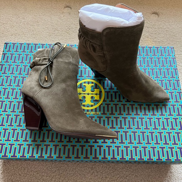 Tory Burch Lila Bootie - Picture 4 of 4